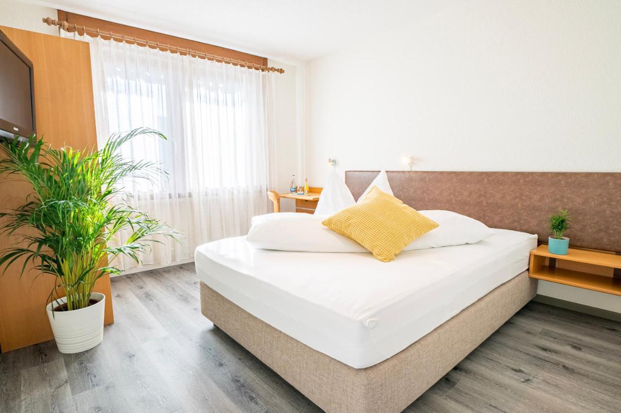 Hotel Sonne - Self Check-In Schwarzenburg エクステリア 写真