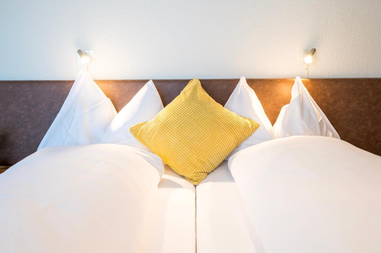 Hotel Sonne - Self Check-In Schwarzenburg エクステリア 写真